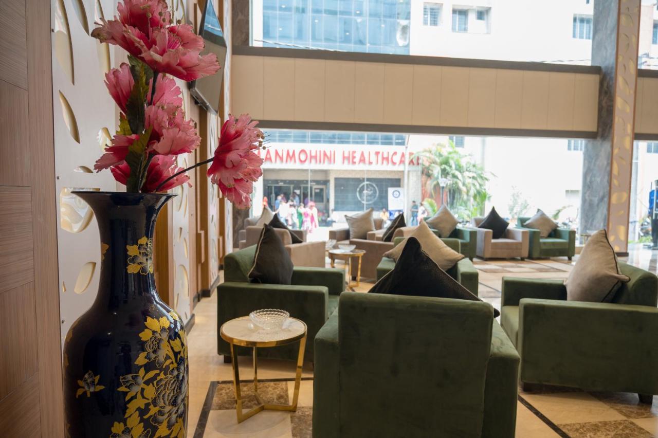 Golden Retreat Hotel Baharampur Ngoại thất bức ảnh